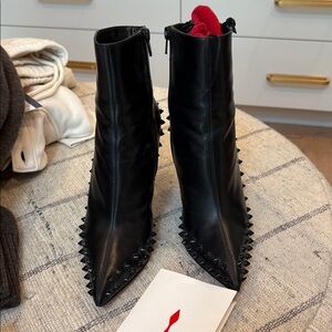 🔥🔥🔥Christian Louboutin 38.5 Black Leather Spike Studded Ankle Boots🔥🔥🔥
